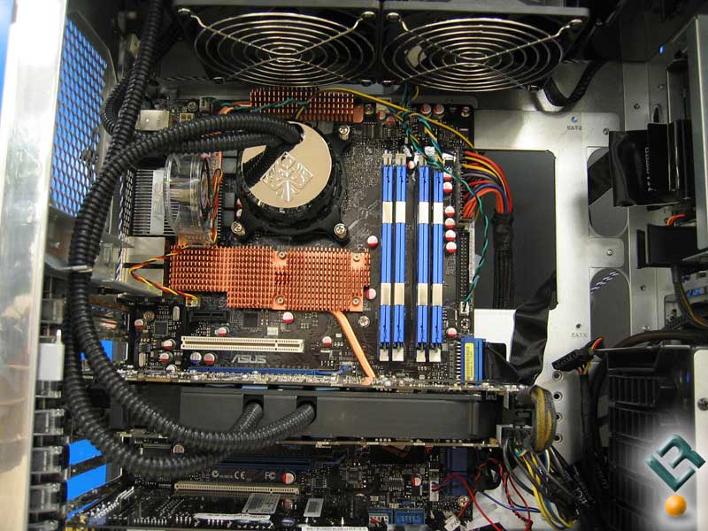 Asetek-CPU+D9E-40-Cooler-in-Blackbird-Close.jpg