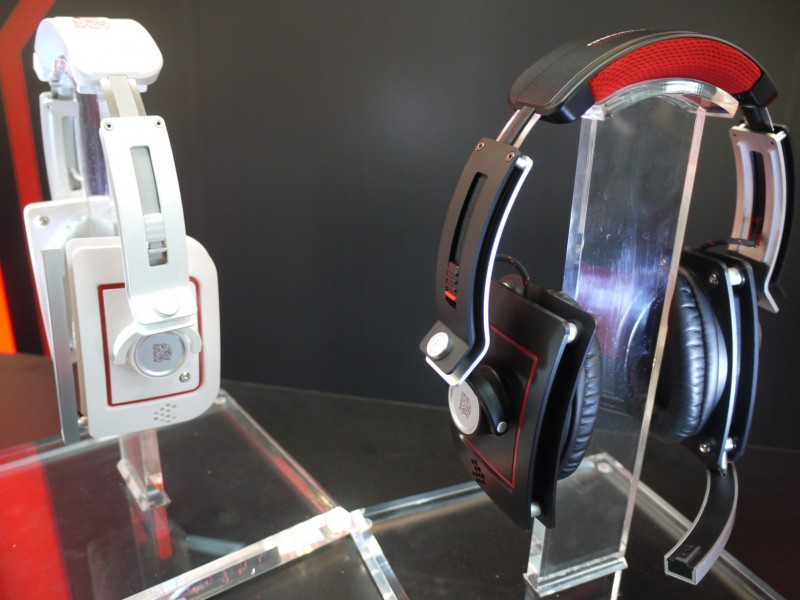 First public appearance of the “Level 10 M Headset”－the design collaboration by Thermaltake and BMW DesignworksUSA.JPG