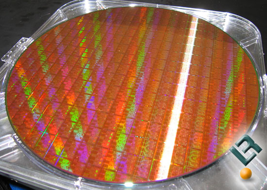 intel_nehalem_wafer.jpg