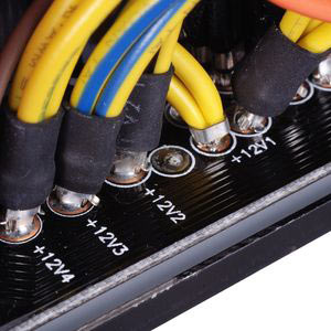 Lian-Li-PSU-Multi-Rail-s.jpg