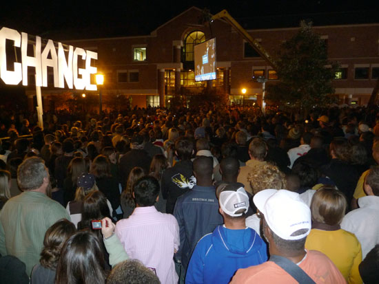 The crowd just watching the projector.