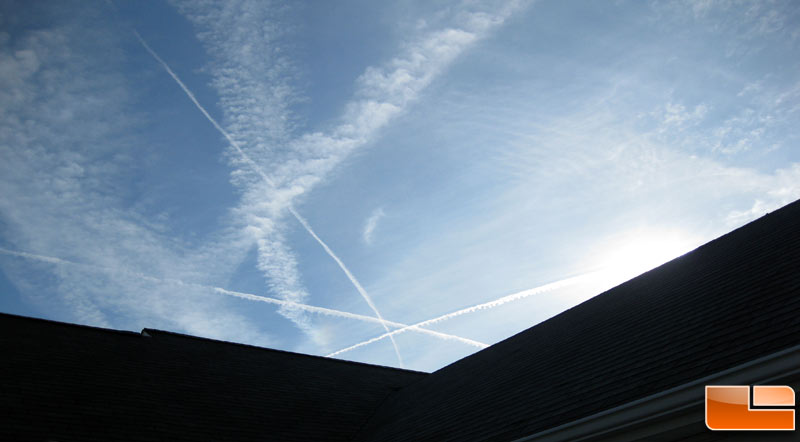contrail_1.jpg
