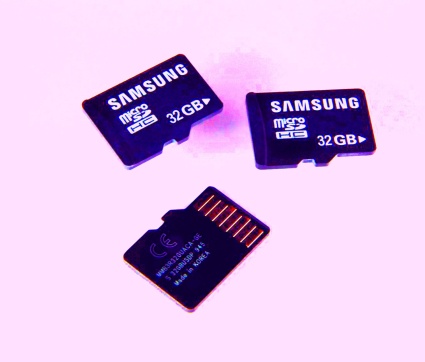 32GB_Samsung_microSD_CU.jpg