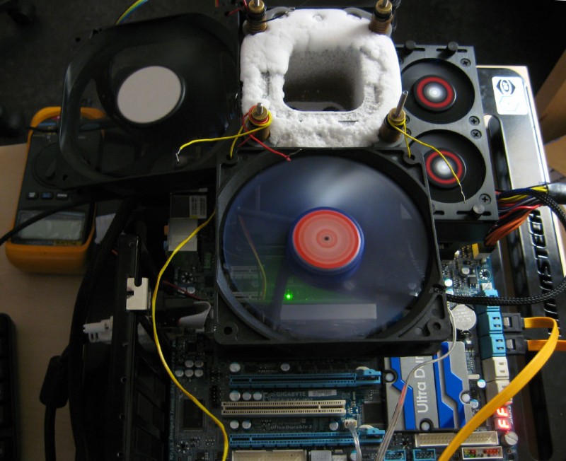 X58A-UD7-after-LN2.jpg