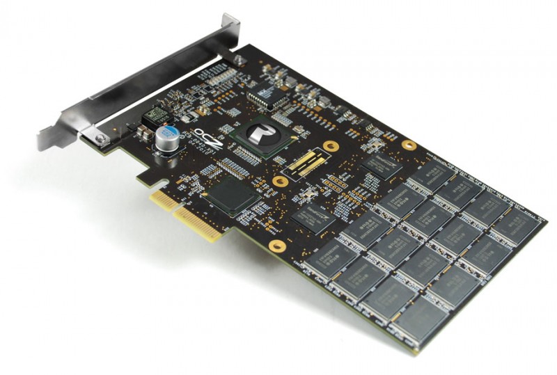 RevoDrive_PCIe_SSD_2_1.jpg