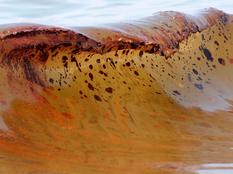 Delicate-patterns-.jpg (175.74 KiB) Viewed 6461 times Delicate patterns in the sea breaking on Orange Beach, Alabama, more than 90 miles from the BP oil spill, cannot distract from the mess four to six inches deep on parts of the shore