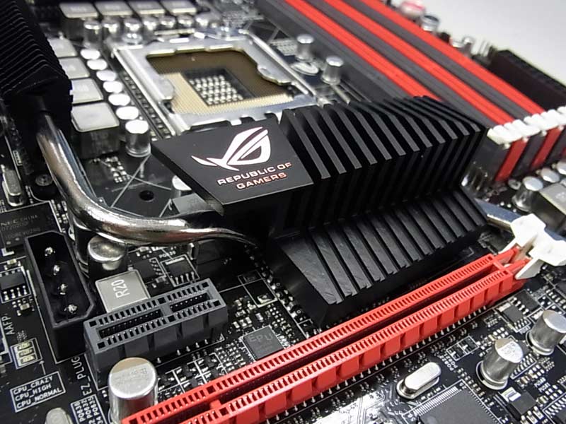 Cool-ROG-logo-can-be-found-on-motherboard-as-usual.jpg