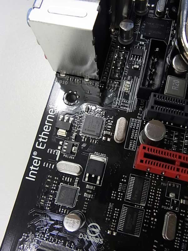Intel-Ethernet-improves-system-performance-by-relieving-CPU-load-during-online-gaming.jpg