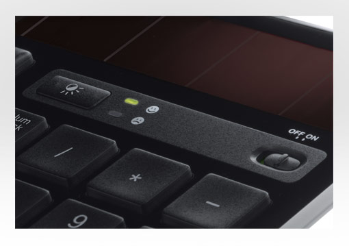 Logitech_750_3.jpg