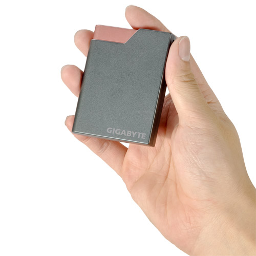 A2tiny-04.jpg