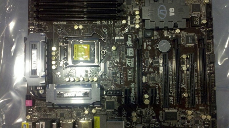 ASROCK3_resized.jpg (241.49 KiB) Viewed 11040 times Top View, kinda'